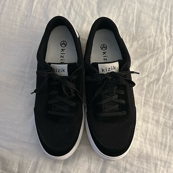 Kizik Other - Kizik black Shoes / Sneakers 9.5